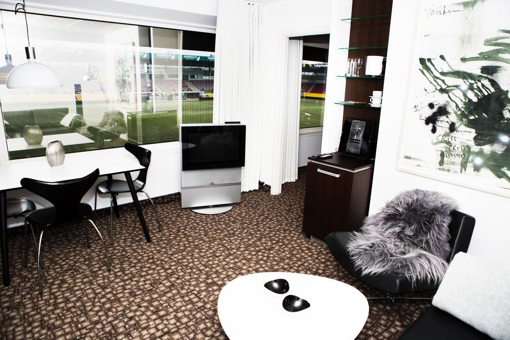 Hotel Fc Nordsjaelland Фарум Екстер'єр фото