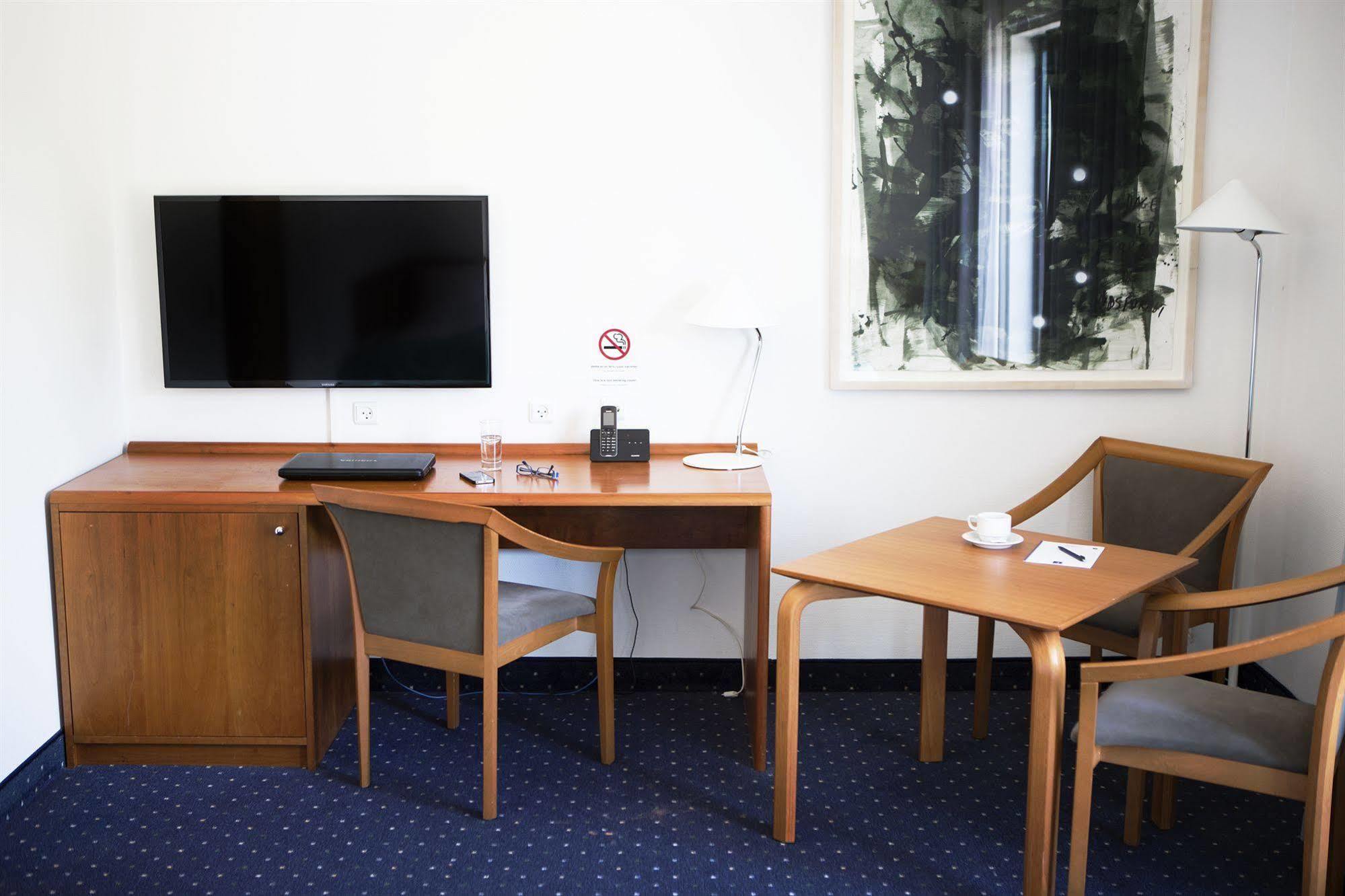 Hotel Fc Nordsjaelland Фарум Екстер'єр фото